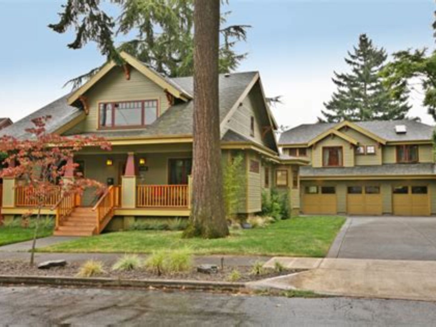 Craftsman-style homes in a California residential neighborhood